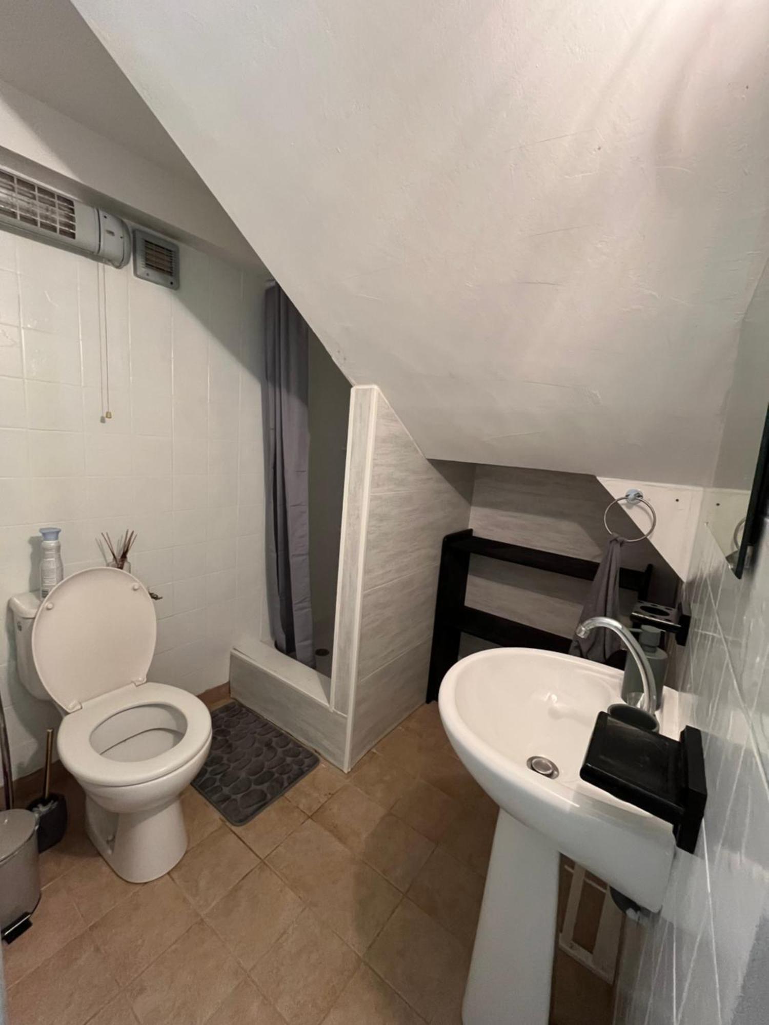 Logement Paisible En Bord De Vienne Bonneuil-Matours Екстериор снимка